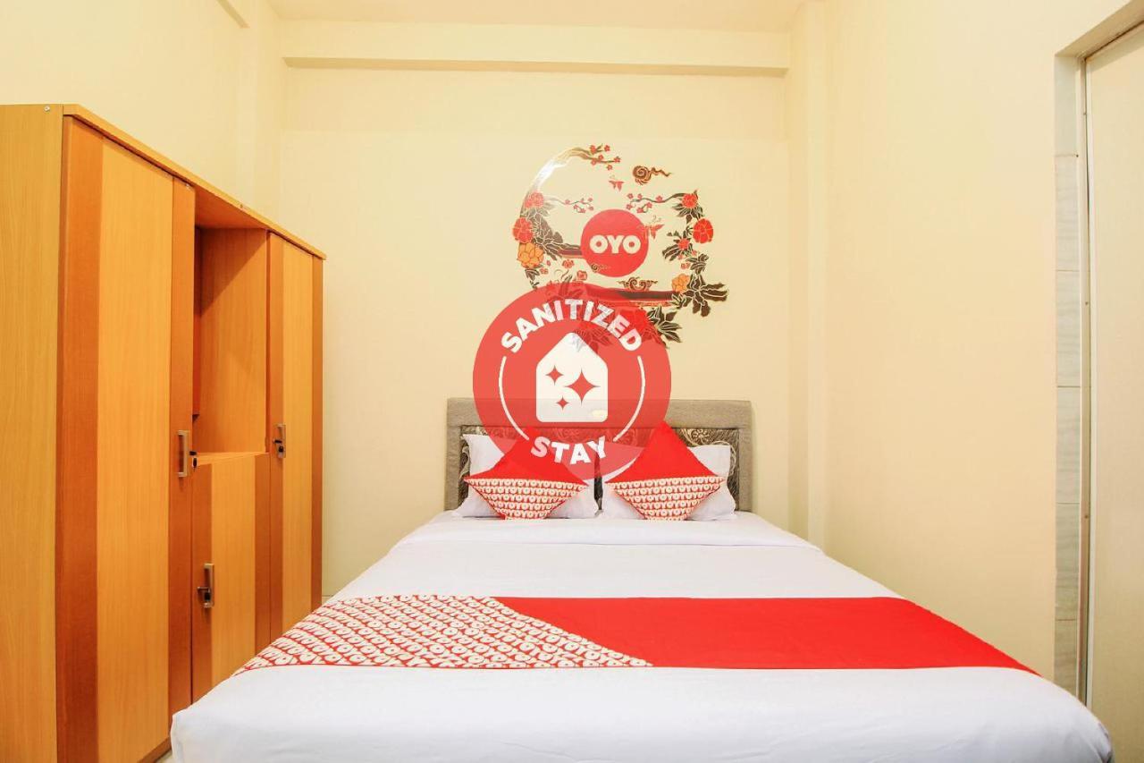 Vaccinated Staff - OYO 168 K-15 Residence Surabaya Exterior foto