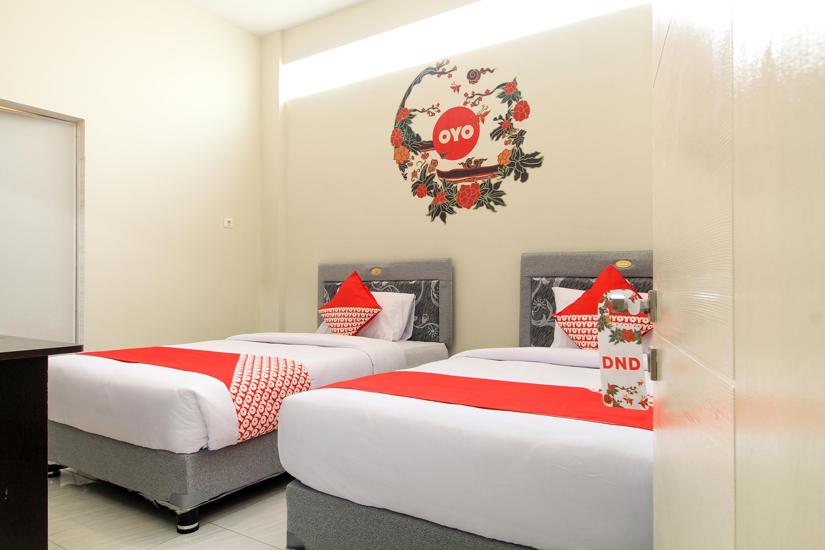 Vaccinated Staff - OYO 168 K-15 Residence Surabaya Exterior foto