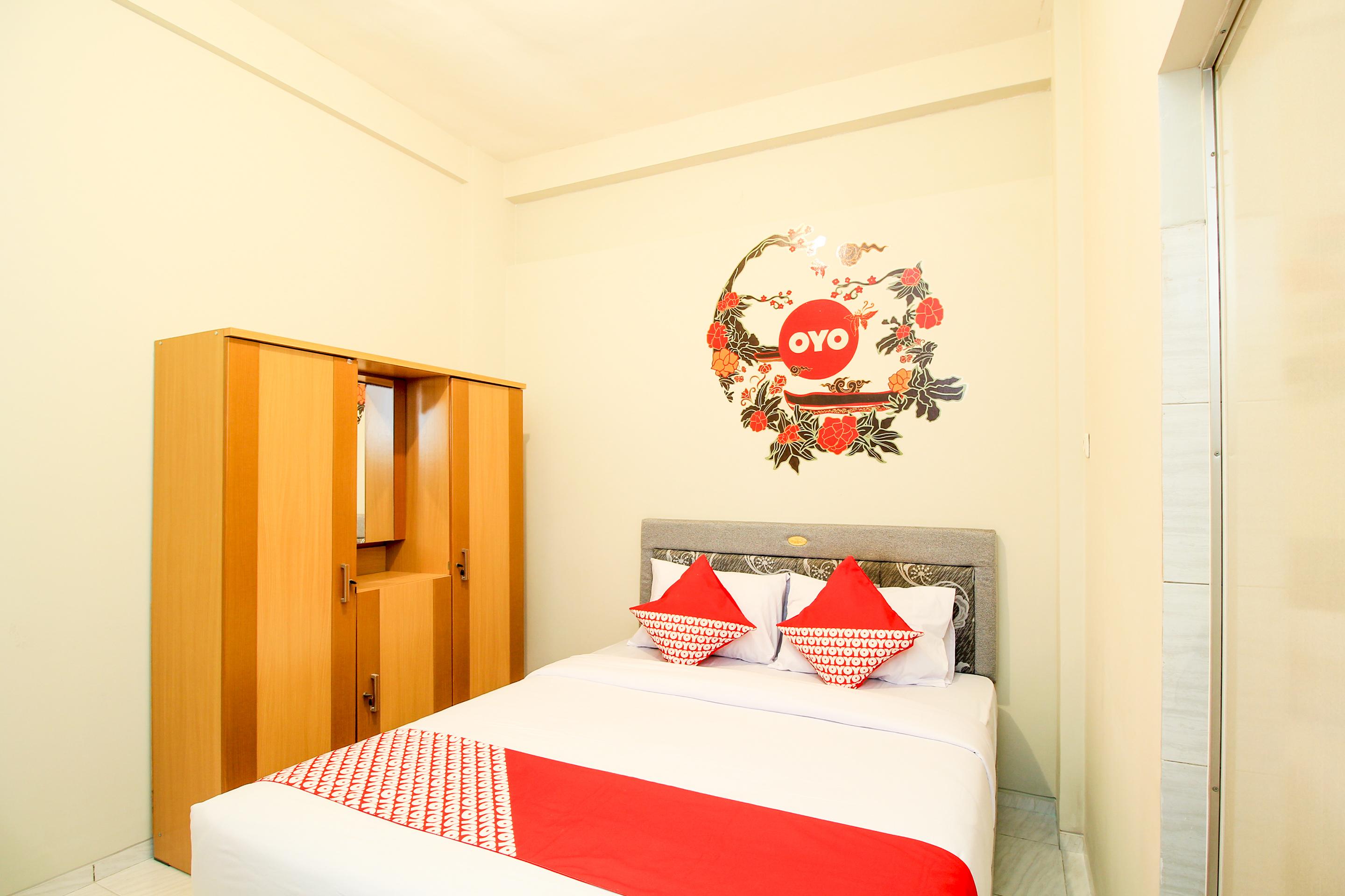 Vaccinated Staff - OYO 168 K-15 Residence Surabaya Exterior foto