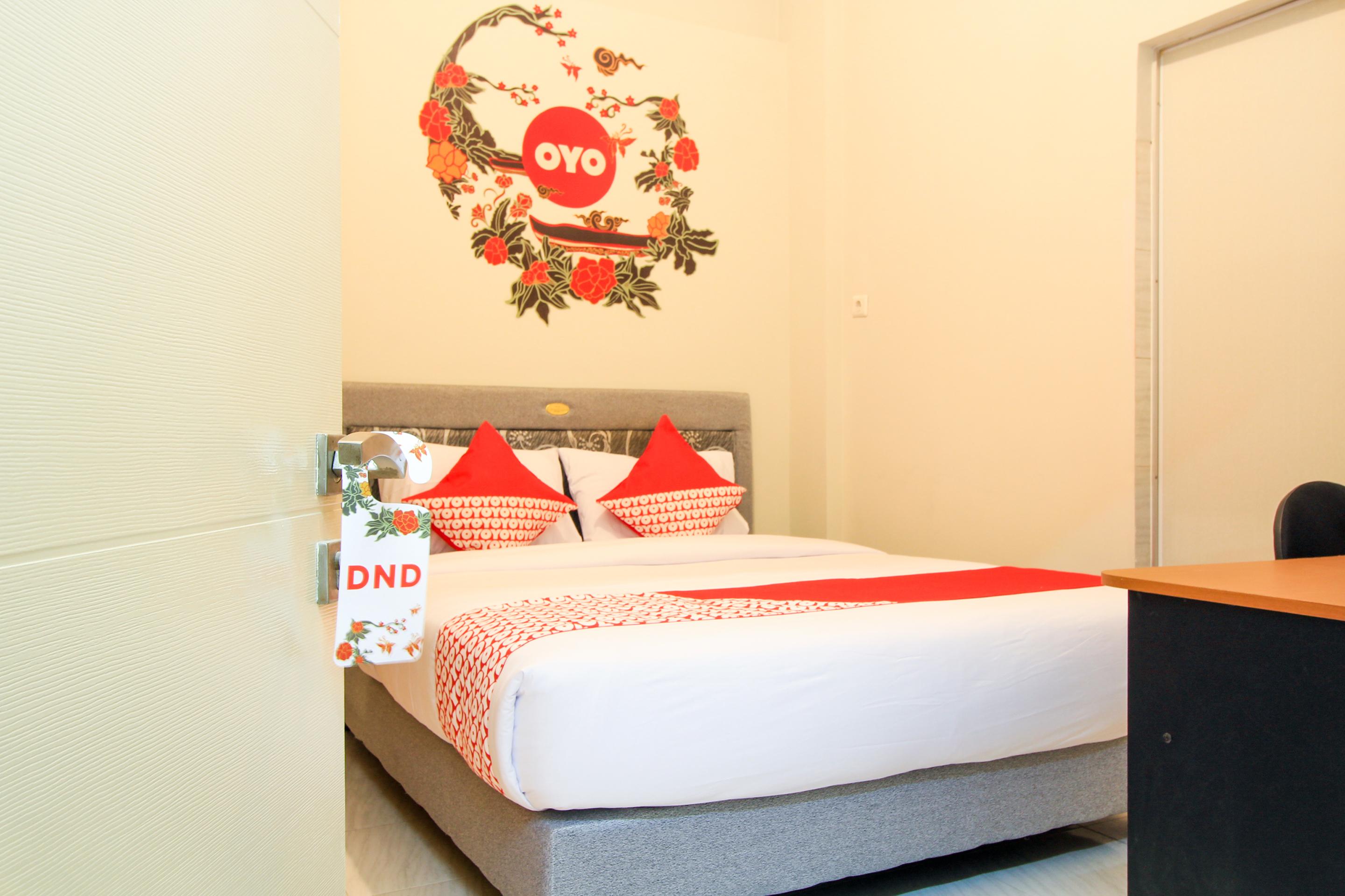Vaccinated Staff - OYO 168 K-15 Residence Surabaya Exterior foto