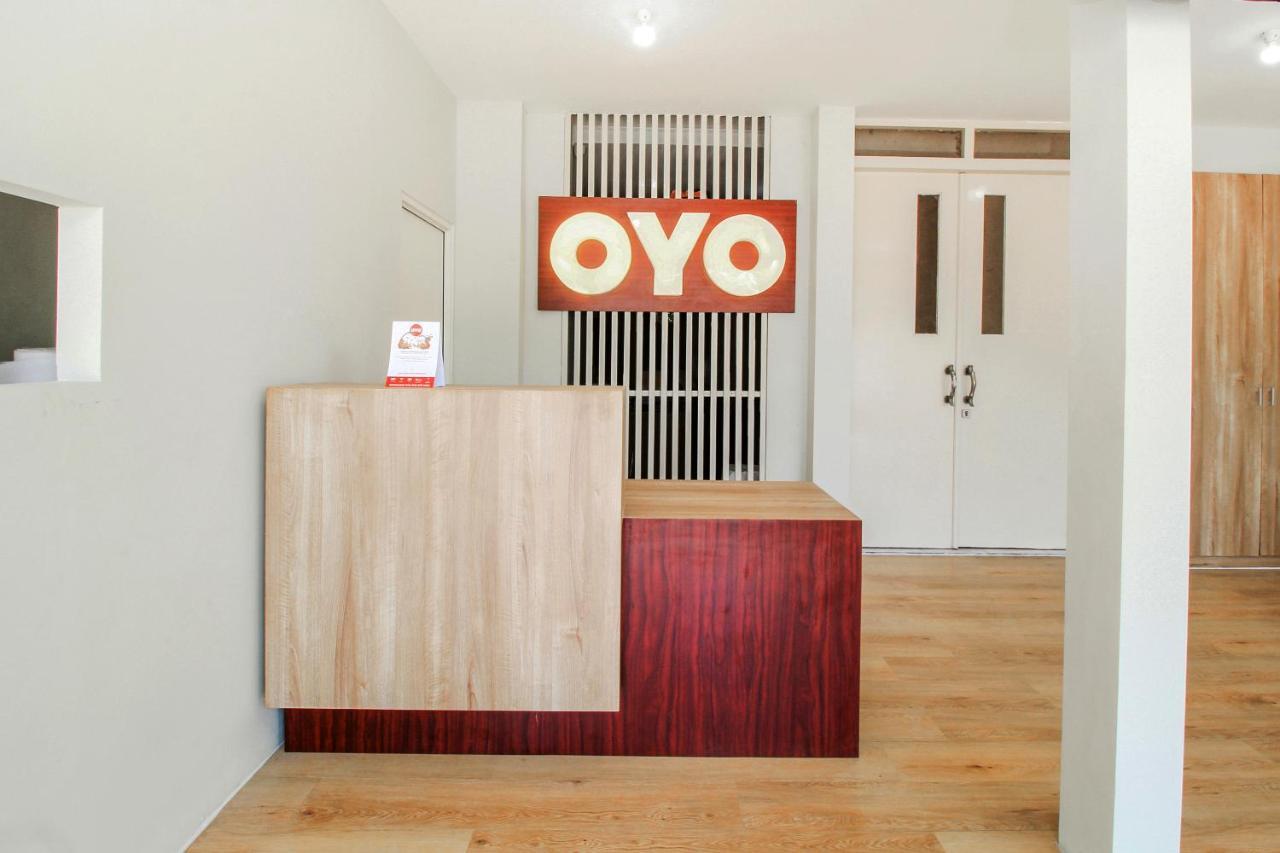 Vaccinated Staff - OYO 168 K-15 Residence Surabaya Exterior foto