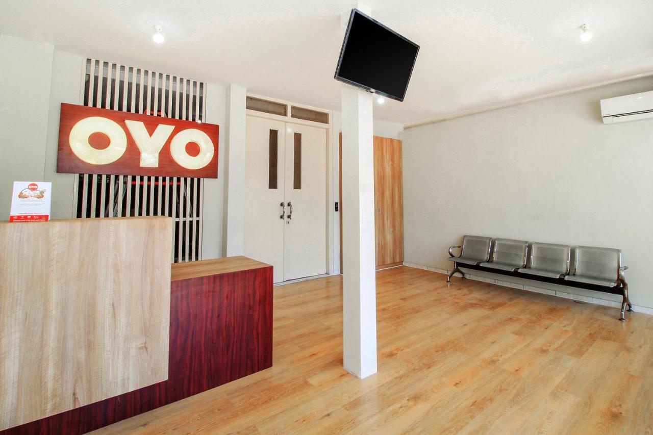 Vaccinated Staff - OYO 168 K-15 Residence Surabaya Exterior foto